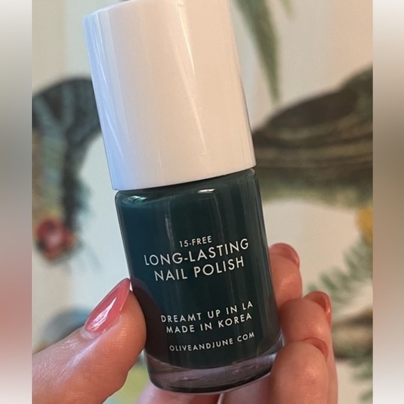 olive and june long-Lasting Nail Polish - Deep Green ‘Into the Trees’ NIB - Picture 3 of 3